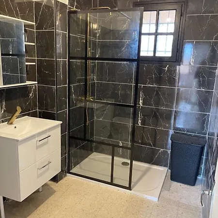 Piscine Chauffee Clim Wifi 13 Personnes Centre Nyaraló *